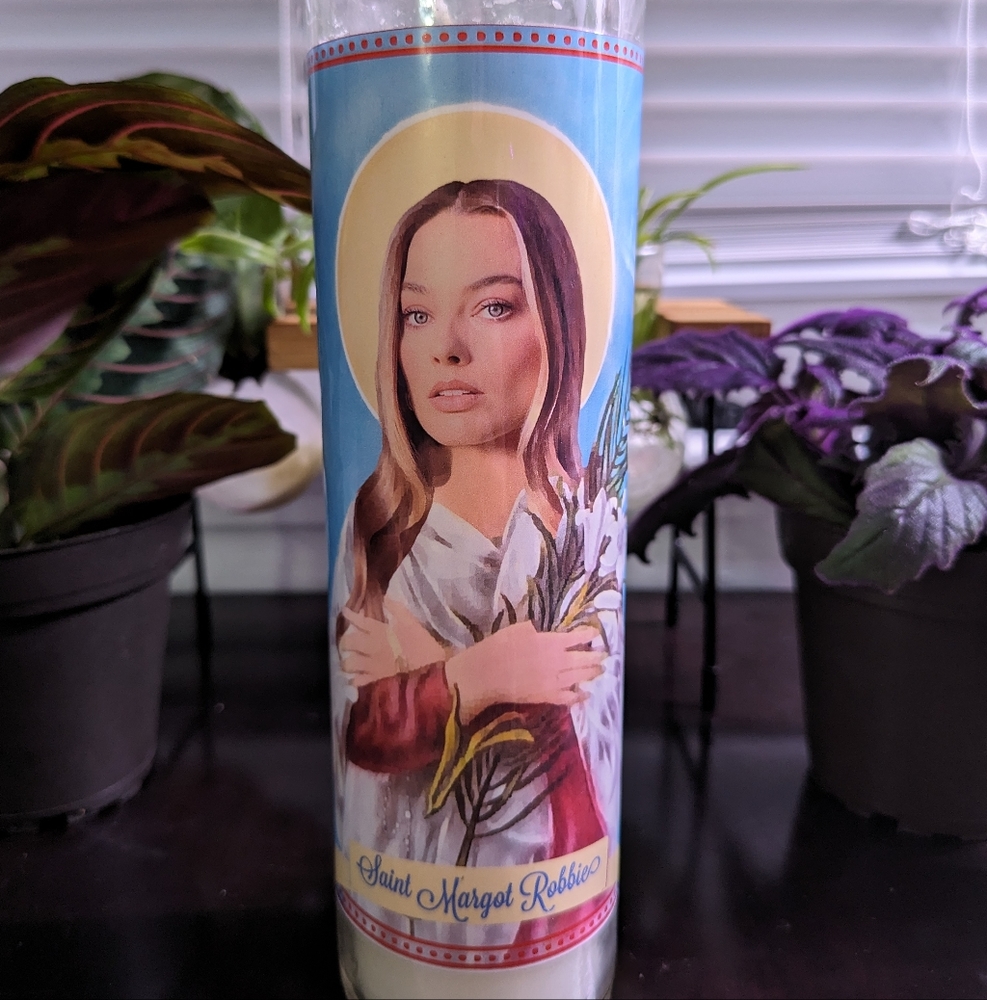 Margot Robbie unscented Candle